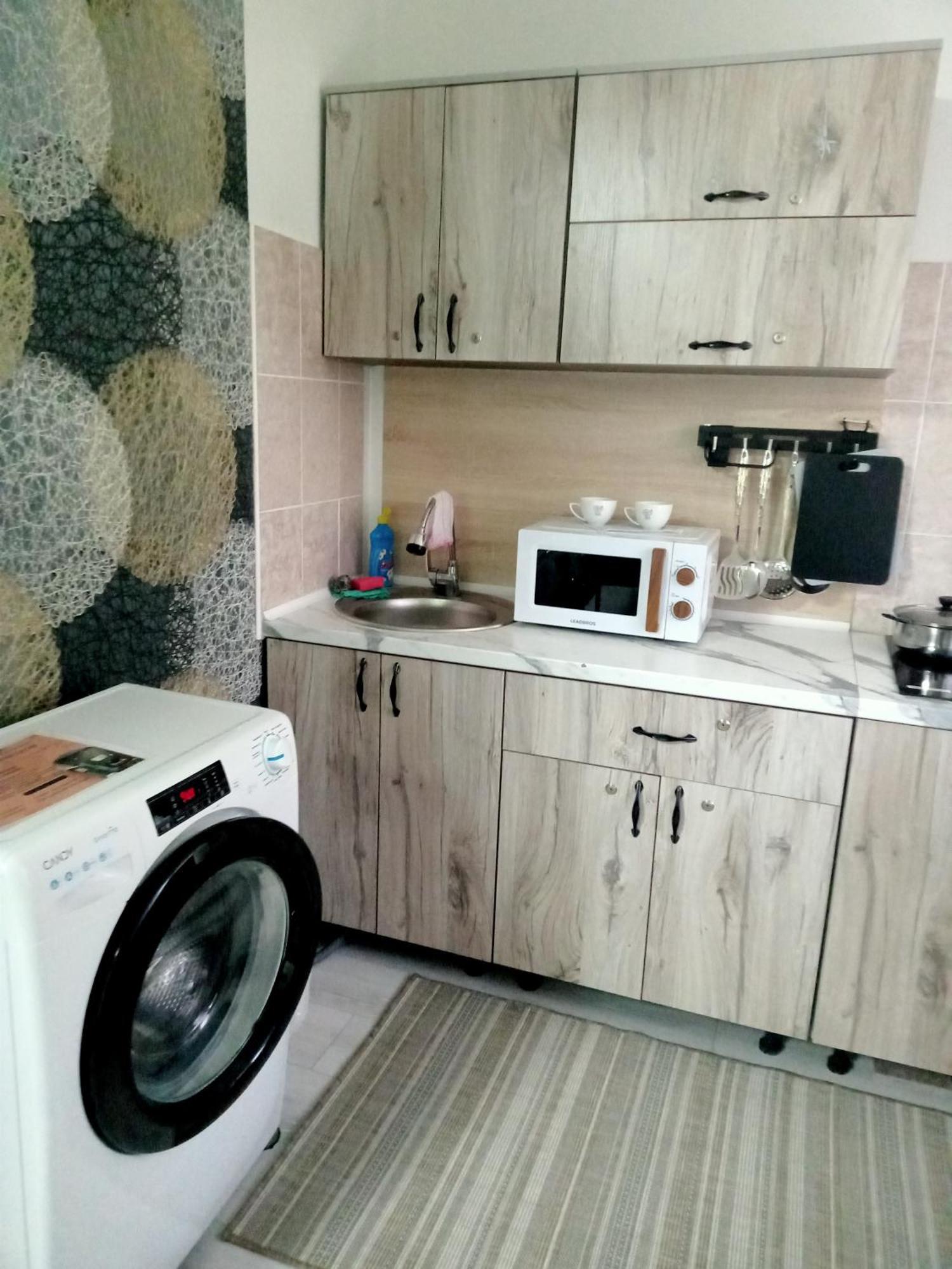 Teатральная 48 Family Apartment *